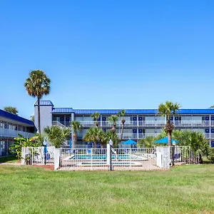 Days By Wyndham Downtown Hotel